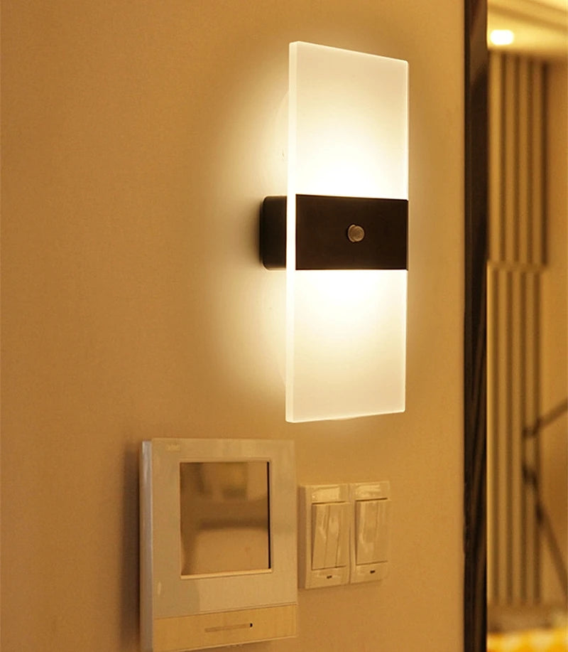 Lampă de perete cu LED fără fir cu senzor de mișcare, reîncărcabilă prin USB, acrilic, noptieră, scară, decor dormitor, accesoriu de iluminat de perete de interior