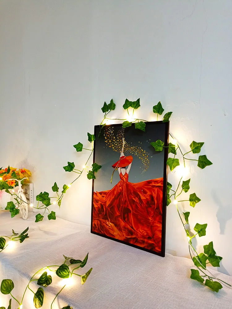 Viță de vie de iederă cu frunze verzi false de 2 metri cu șir de lumini LED pentru decorarea dormitorului de acasă, ghirlandă de plante artificiale strălucitoare, decor pentru acasă