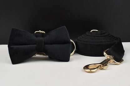 Set Deluxe pentru membrul pufos al familiei - Accesorii Deluxe din catifea neagra pentru catei - Accesoriile pot fi gravate (nu se vand personalizate!)